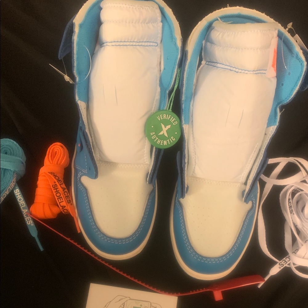 Off White Jordan 1 UNC